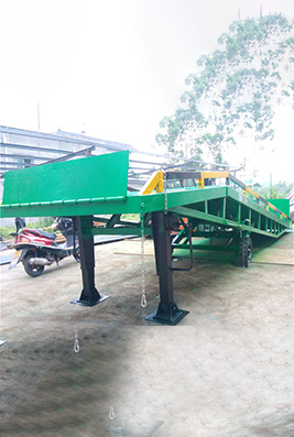 The Mobile Boarding Bridge Equipment