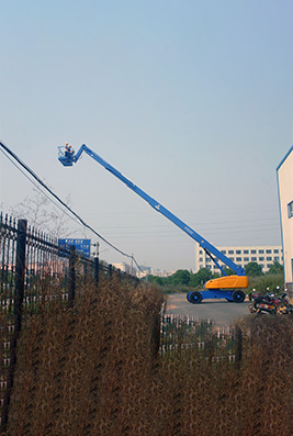 The Hydraulic Motor Straight Arm Aerial Work Platform