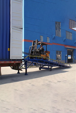 The Mobile Boarding Bridge Equipment